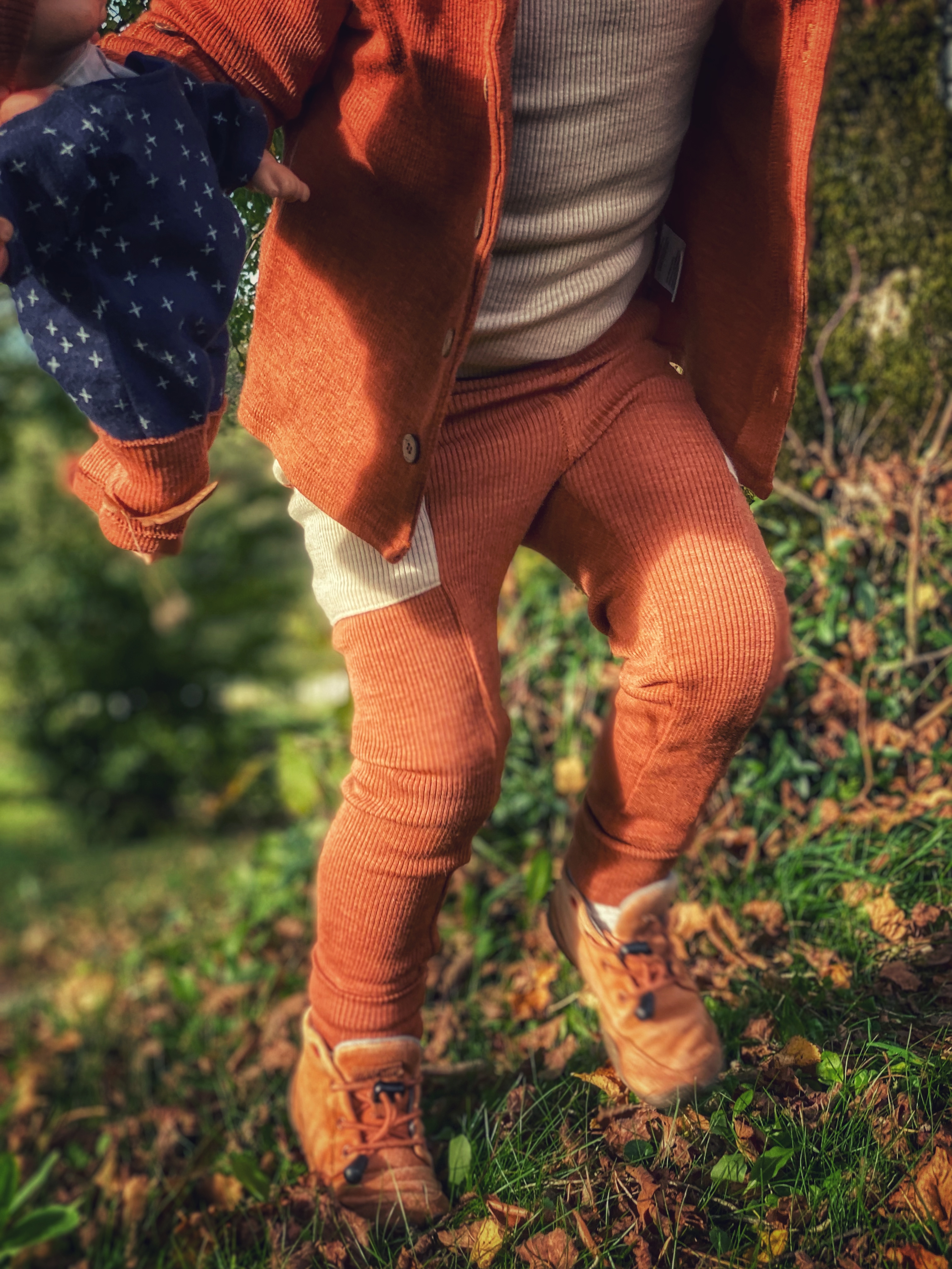 Kids's orange tights. The coolest